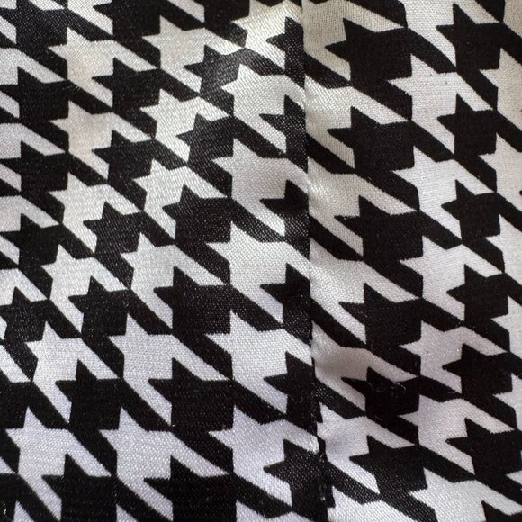 BCBGMAXAZRIA Black & White Houndstooth Cap Sleeve Belted Silhouette Blouse XS - Picture 4 of 11